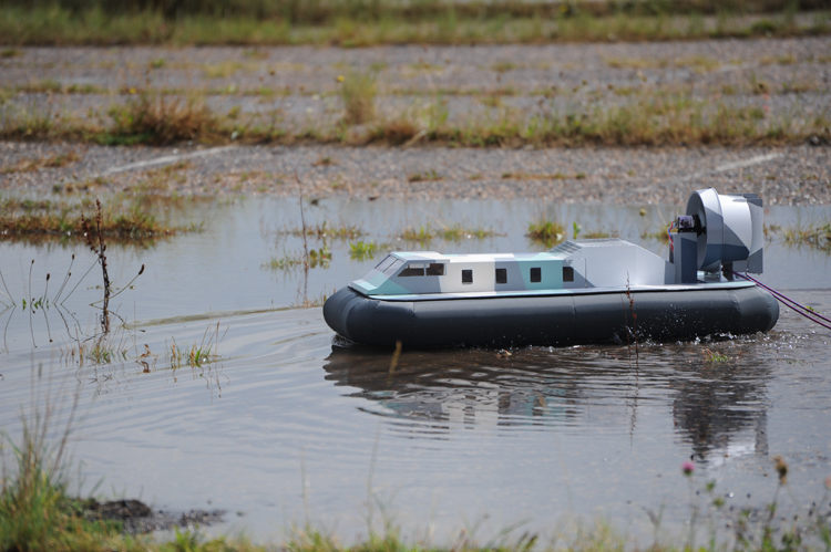 rc hovercraft radio controlled Griffon tdx2000